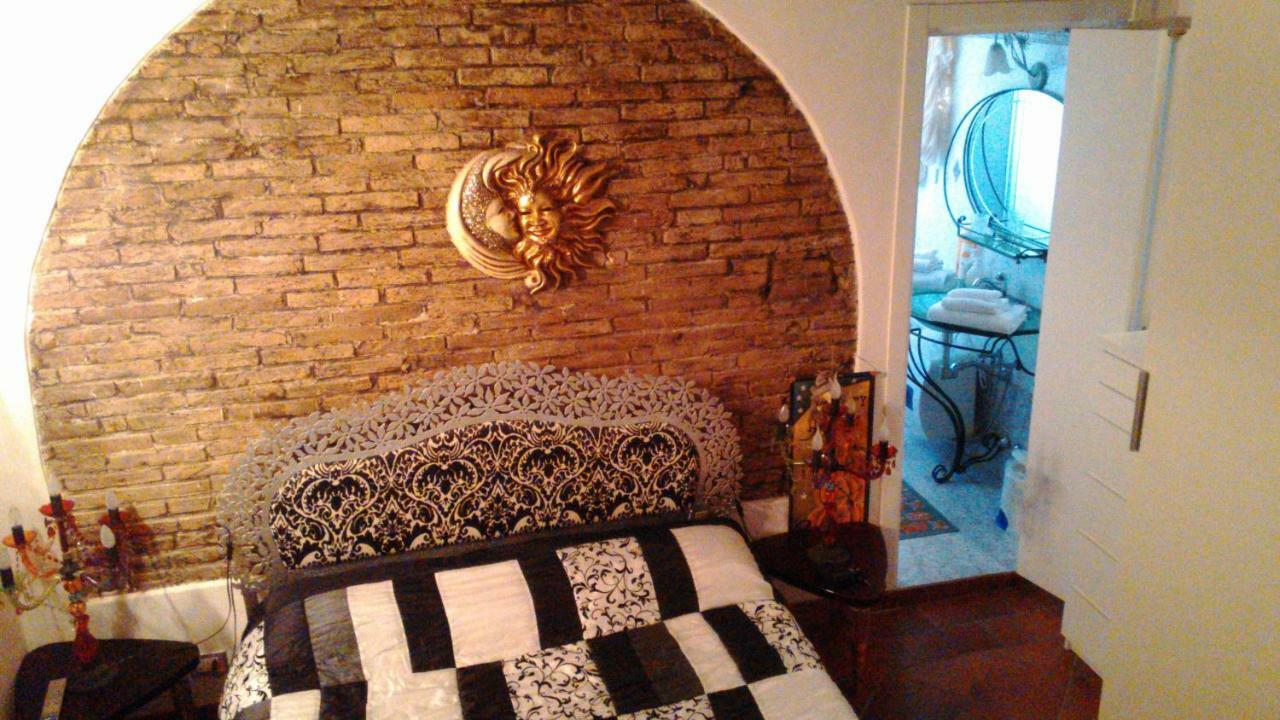 L'Ora Delle Streghe B&B Centralissimo Livorno Buitenkant foto