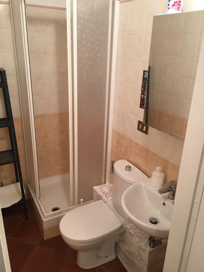 L'Ora Delle Streghe B&B Centralissimo Livorno Buitenkant foto