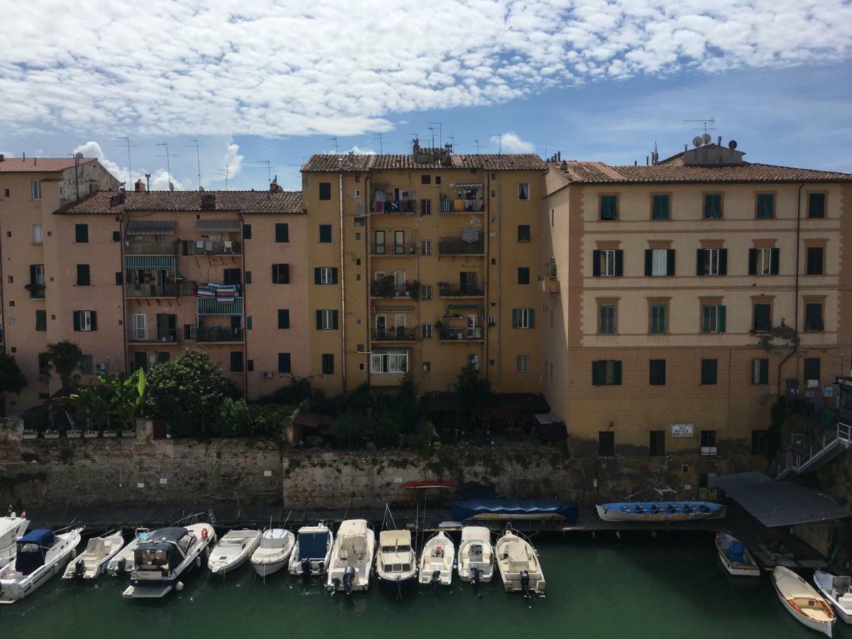 L'Ora Delle Streghe B&B Centralissimo Livorno Buitenkant foto