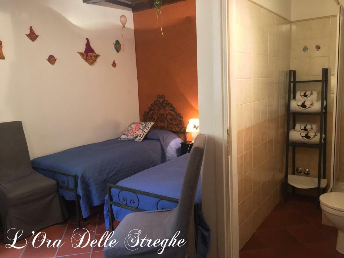 L'Ora Delle Streghe B&B Centralissimo Livorno Buitenkant foto