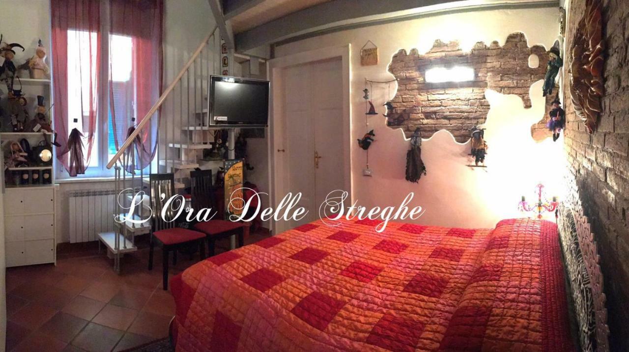 L'Ora Delle Streghe B&B Centralissimo Livorno Buitenkant foto